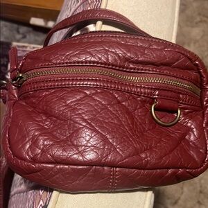 Elegant Burgundy Leather Crossbody Bag